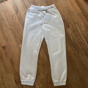 White Zara sweatpants size M